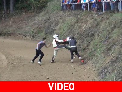 Τον άρχισε στις… μπουνιές γιατί τον έβγαλε εκτός αγώνα